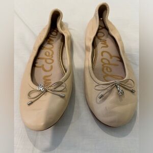 SAM EDELMAN Women’s Felicia Ballet Flat Shoes Leather Cream, Size  7.5